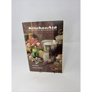 KItchenAid Electric Housewares Recipes & Instructions booklet 1975 Vintage